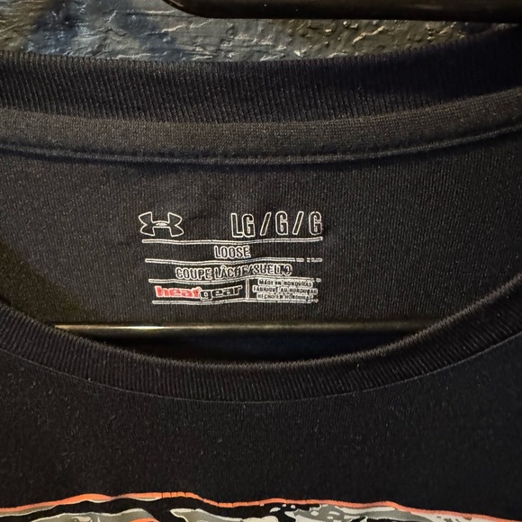 Under Armour Black Short Sleeve Tee with Camo Logo - Picture 3 of 4